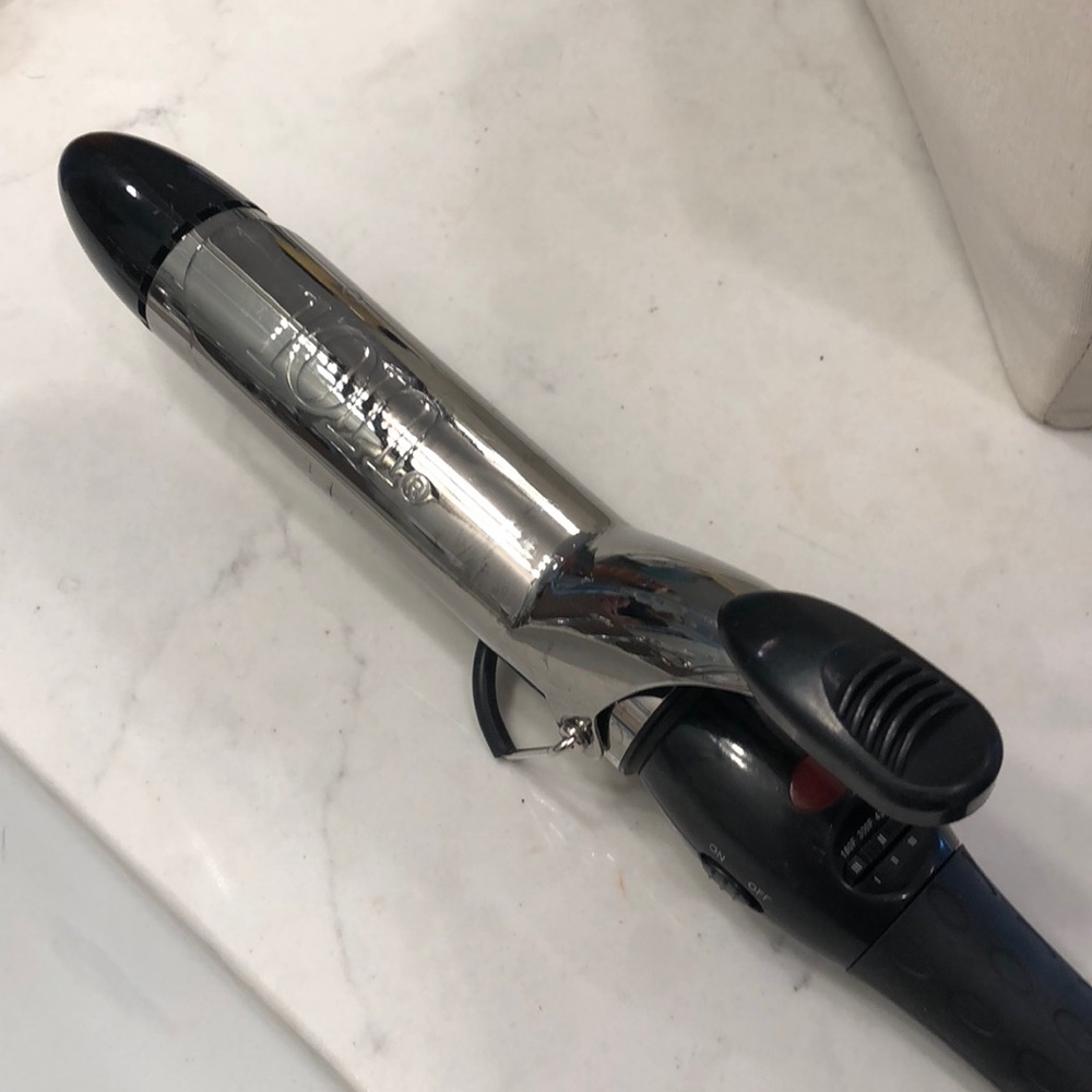 1 1/2” Ion Curling Iron
